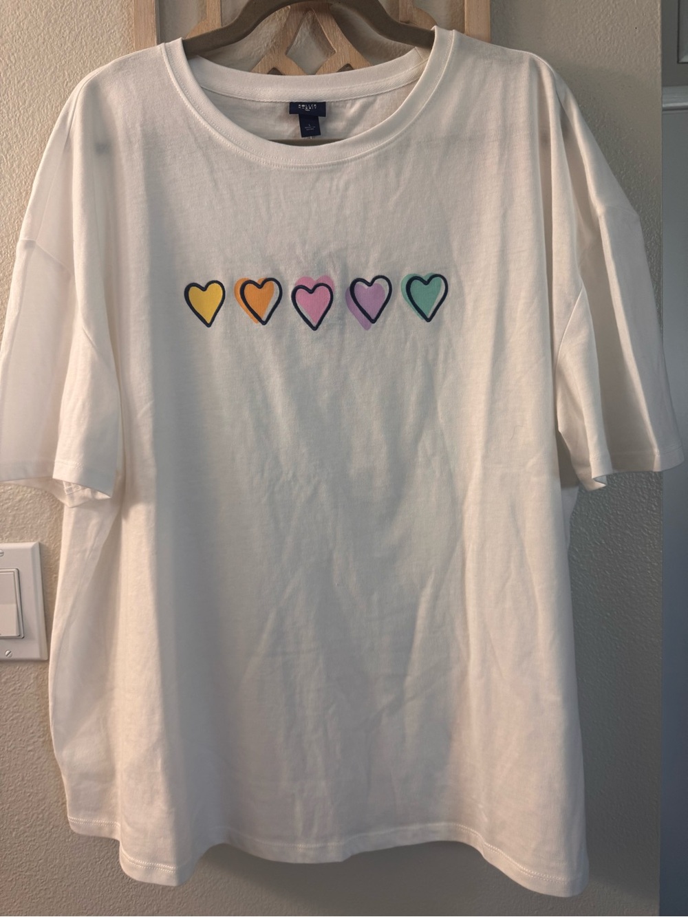 Roller Rabbit White Tee with Yellow Orange Pink Purple Teal Hearts